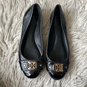 Tory Burch Double T-Buckle Logo Black Gold Patent Leather Ballet Flats Size 8.5